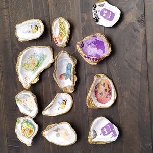 Lot #3 -- 12 Total Oyster Jewelry Dish es